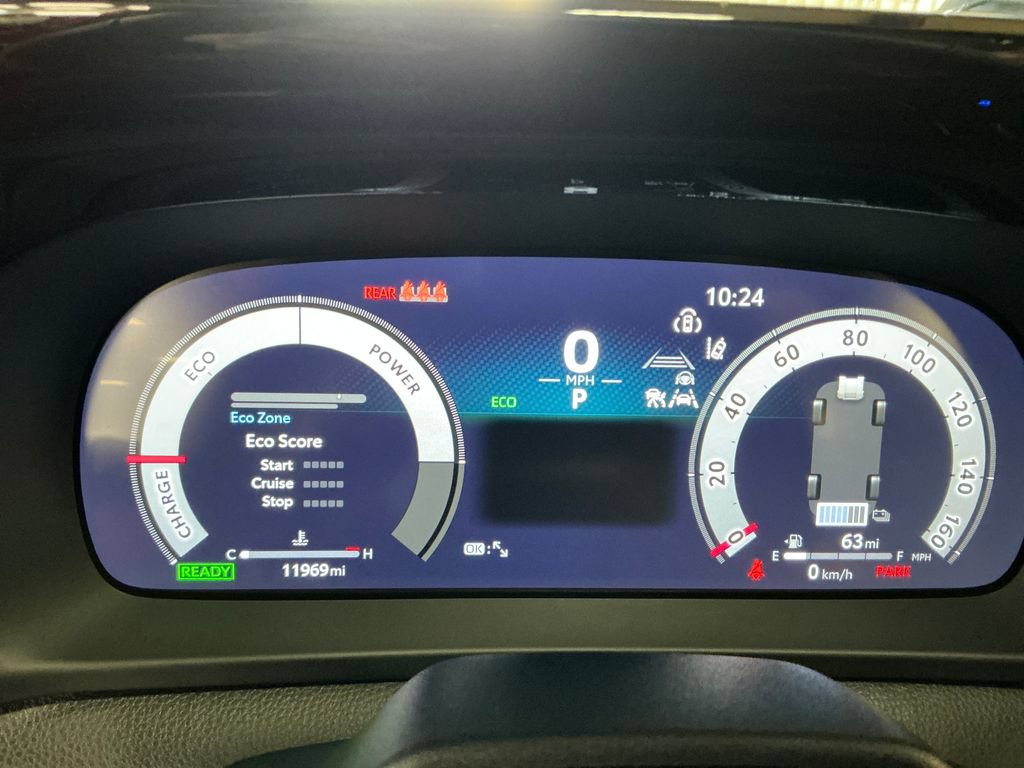 Certified 2025 Toyota Crown Platinum AWD/4WD image 20