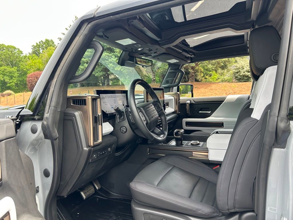 Used 2025 GMC Hummer EV 2X w/ LPO, Sport Package image 36