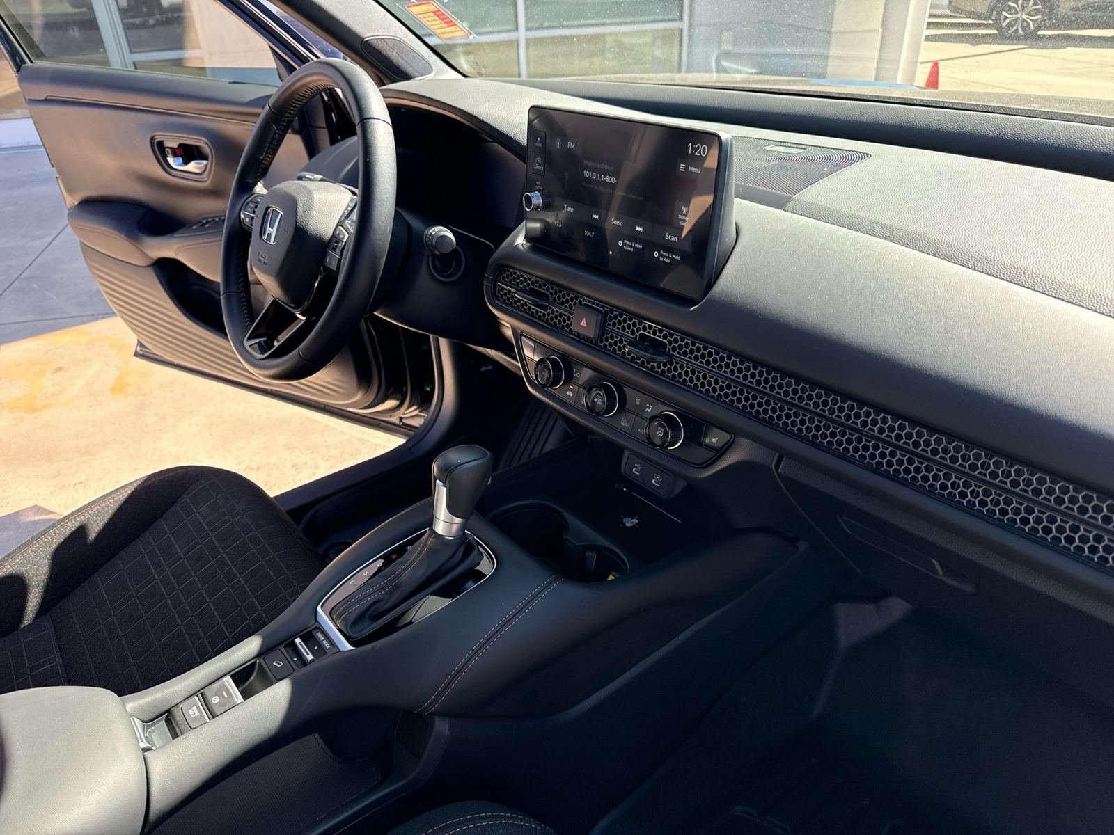 Used 2026 Honda HR-V Sport image 28