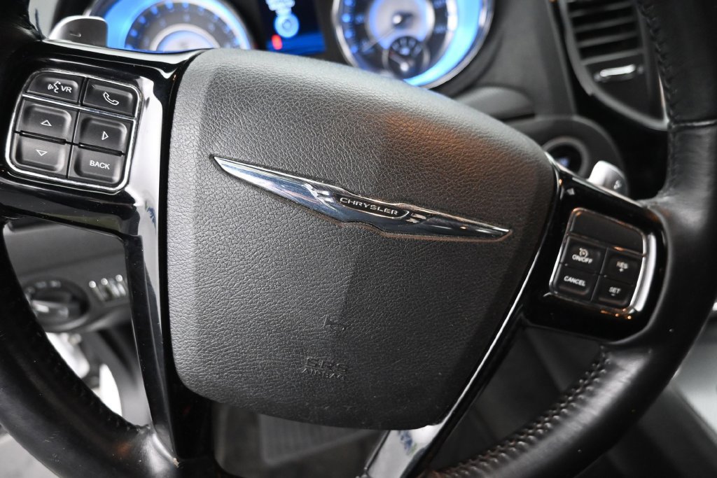 Used 2014 Chrysler 300 S AWD/4WD image 17