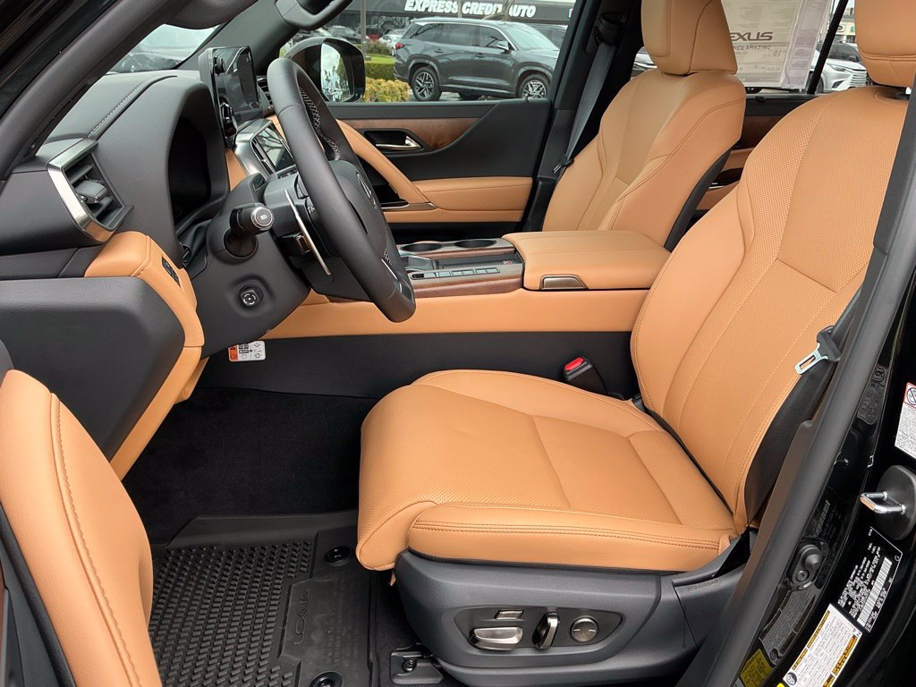 New 2026 Lexus LX 600 4WD w/ Interior Upgrade Package image 14