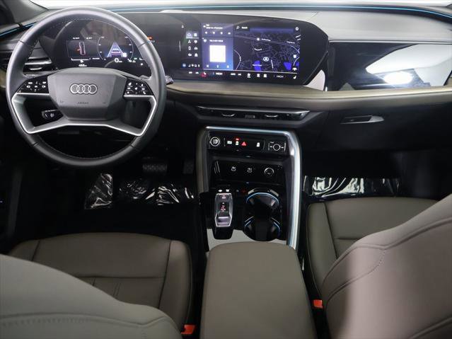 Certified 2025 Audi Q5 Premium Plus w/ Premium Plus image 26