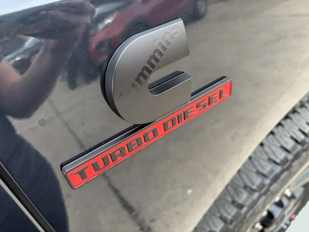 New 2026 RAM 3500 Big Horn AWD/4WD image 12