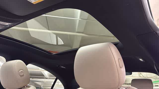 Used 2021 Mercedes-Benz CLA 250 image 25