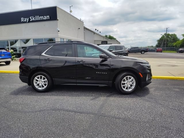 Used 2022 Chevrolet Equinox LT FWD image 9