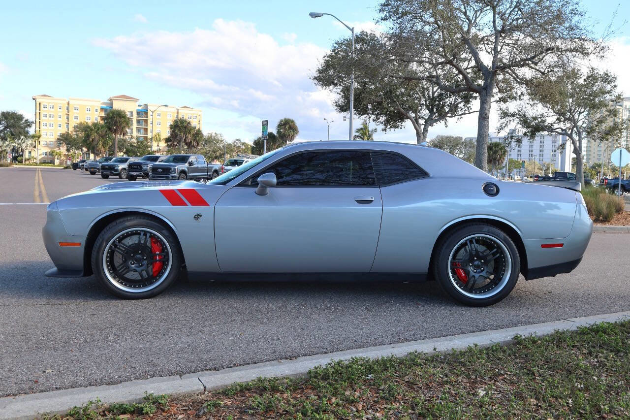 Used 2015 Dodge Challenger SRT Hellcat image 20