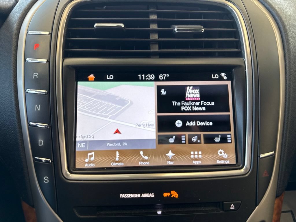 Used 2018 Lincoln MKX Select w/ Select Plus Package AWD/4WD image 18