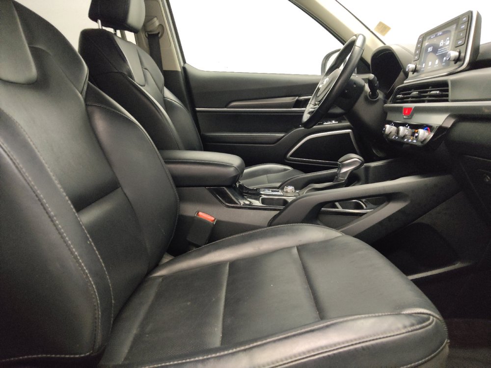 Used 2020 Kia Telluride LX FWD image 21