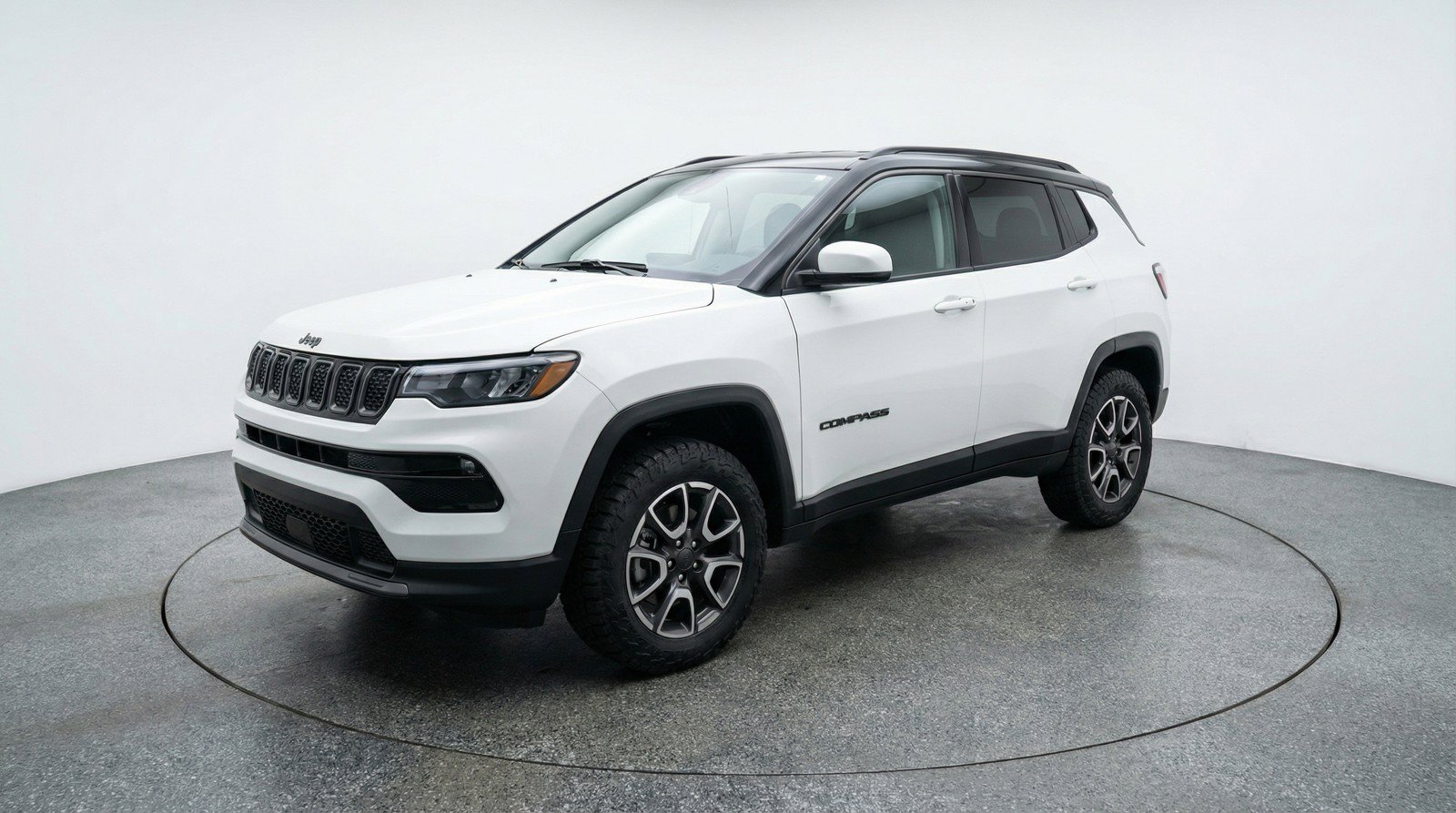 Used 2025 Jeep Compass Trailhawk AWD/4WD image 3