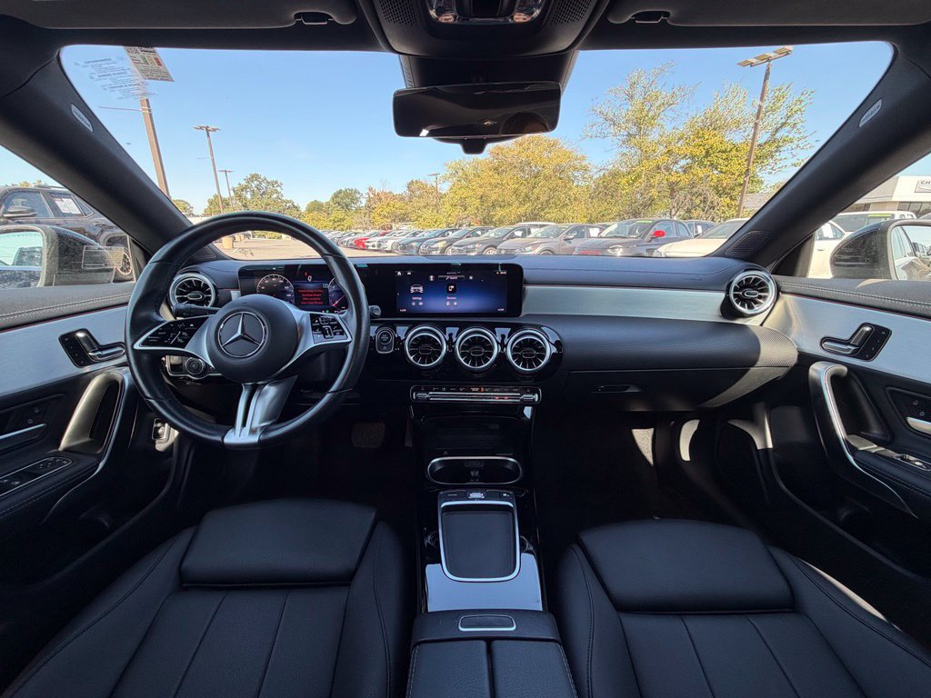 Used 2025 Mercedes-Benz CLA 250 image 31
