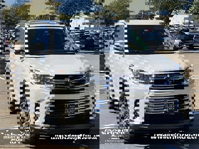 Used 2017 Toyota Highlander Limited
