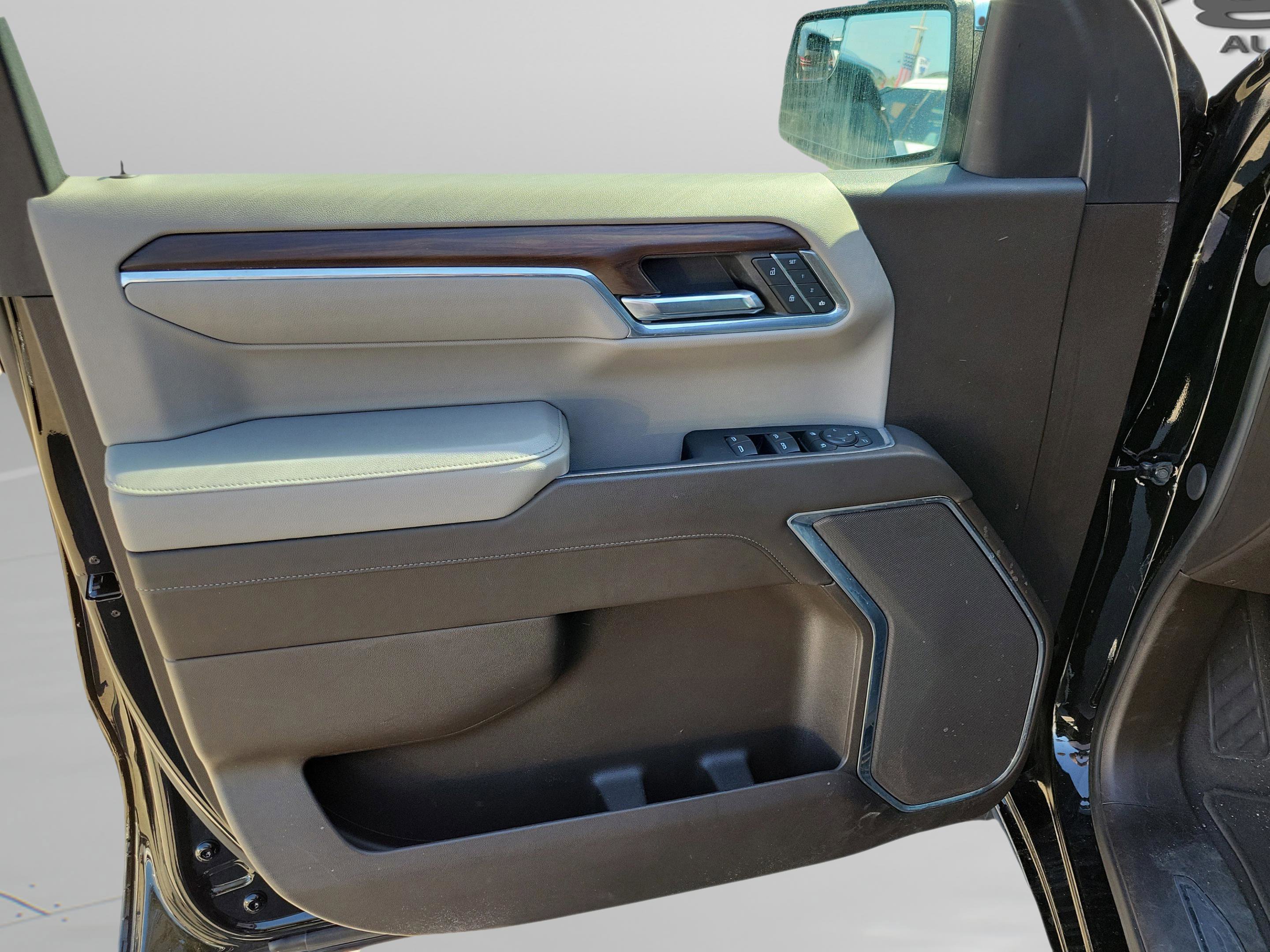 Used 2024 GMC Sierra 1500 SLT image 6