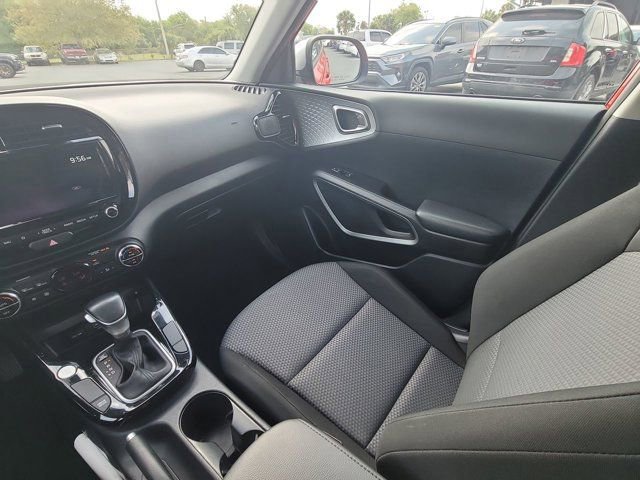 Used 2022 Kia Soul X-Line image 3