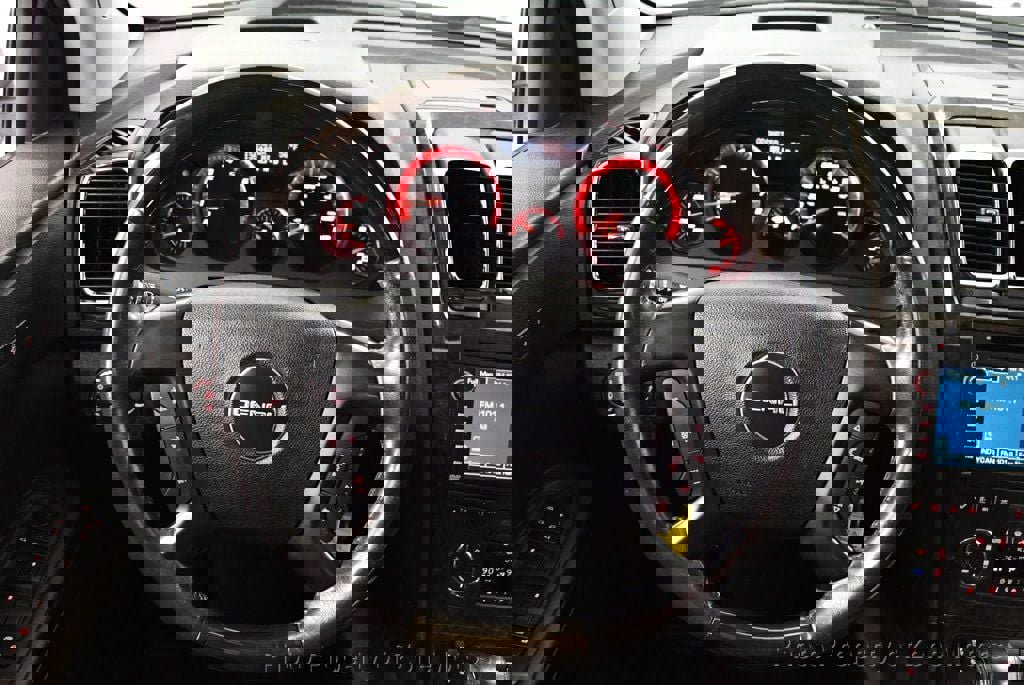 Used 2011 GMC Acadia Denali image 32