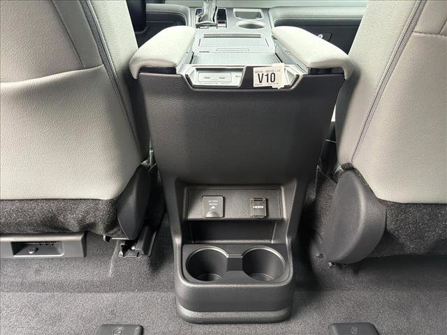 New 2026 Toyota Sienna XLE image 21