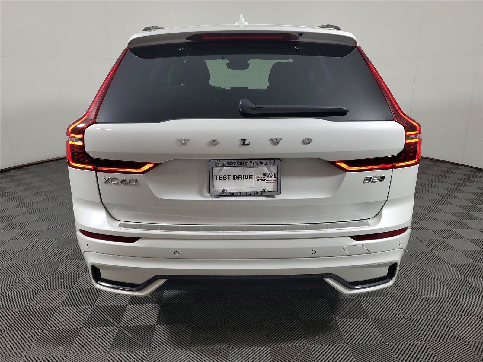 Certified 2026 Volvo XC60 B5 Plus w/ Protection Package Premier AWD/4WD image 5