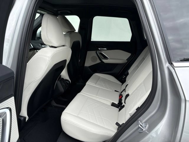 New 2027 BMW X1 xDrive28i AWD/4WD image 11