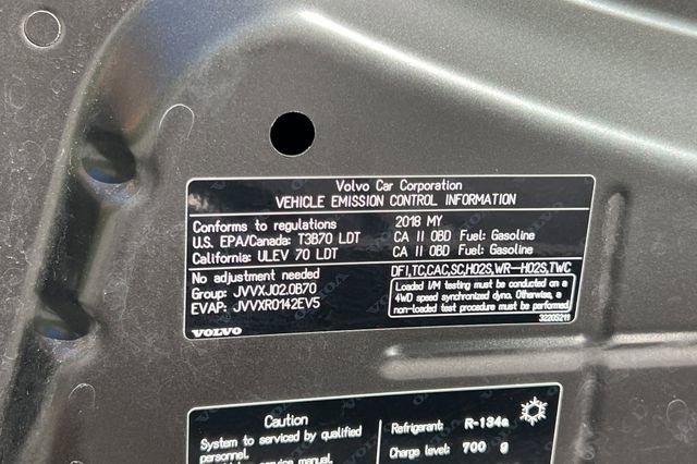 Used 2018 Volvo XC60 T6 Momentum w/ Convenience Package image 35