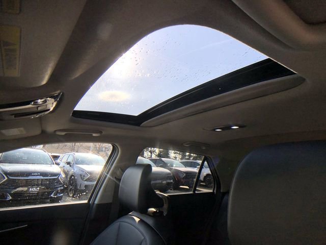 New 2025 Kia Niro EX Touring image 22