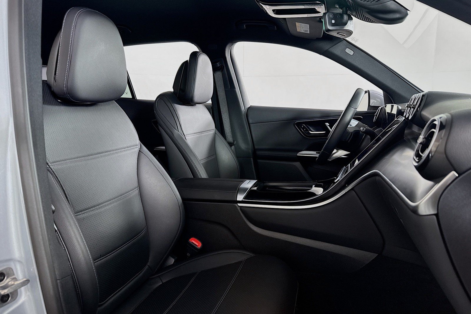 Certified 2026 Mercedes-Benz GLC 300 image 8