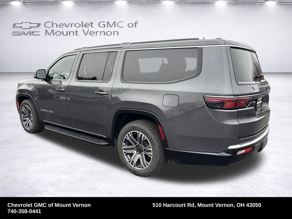 Used 2024 Jeep Wagoneer L Series II w/ Flexible Seating Group image 3