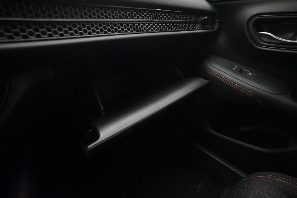 Certified 2024 Honda HR-V Sport image 29
