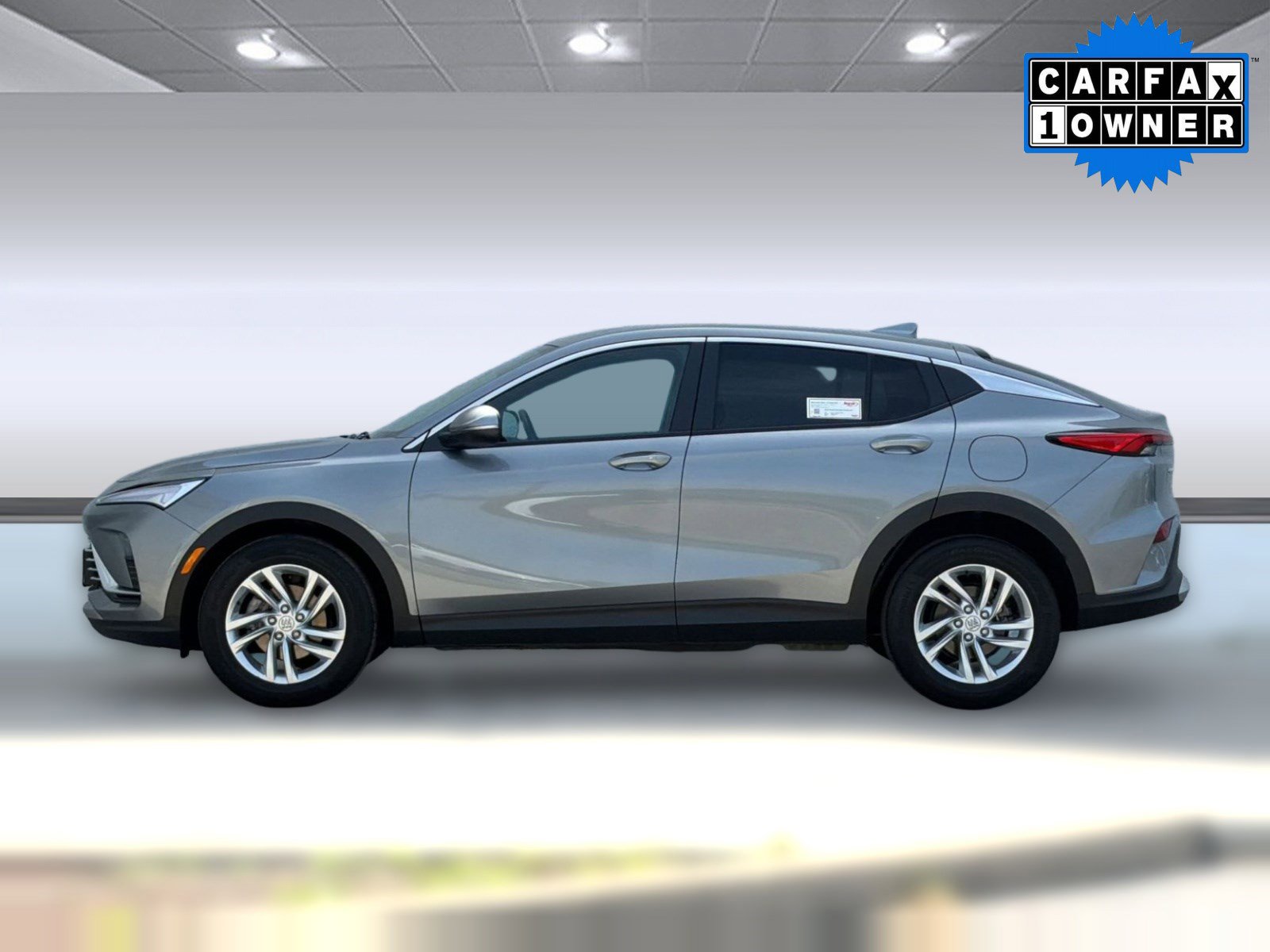 Used 2024 Buick Envista Preferred w/ Convenience I Package image 2