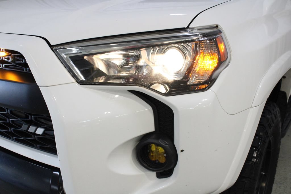 Used 2015 Toyota 4Runner TRD Pro AWD/4WD image 32