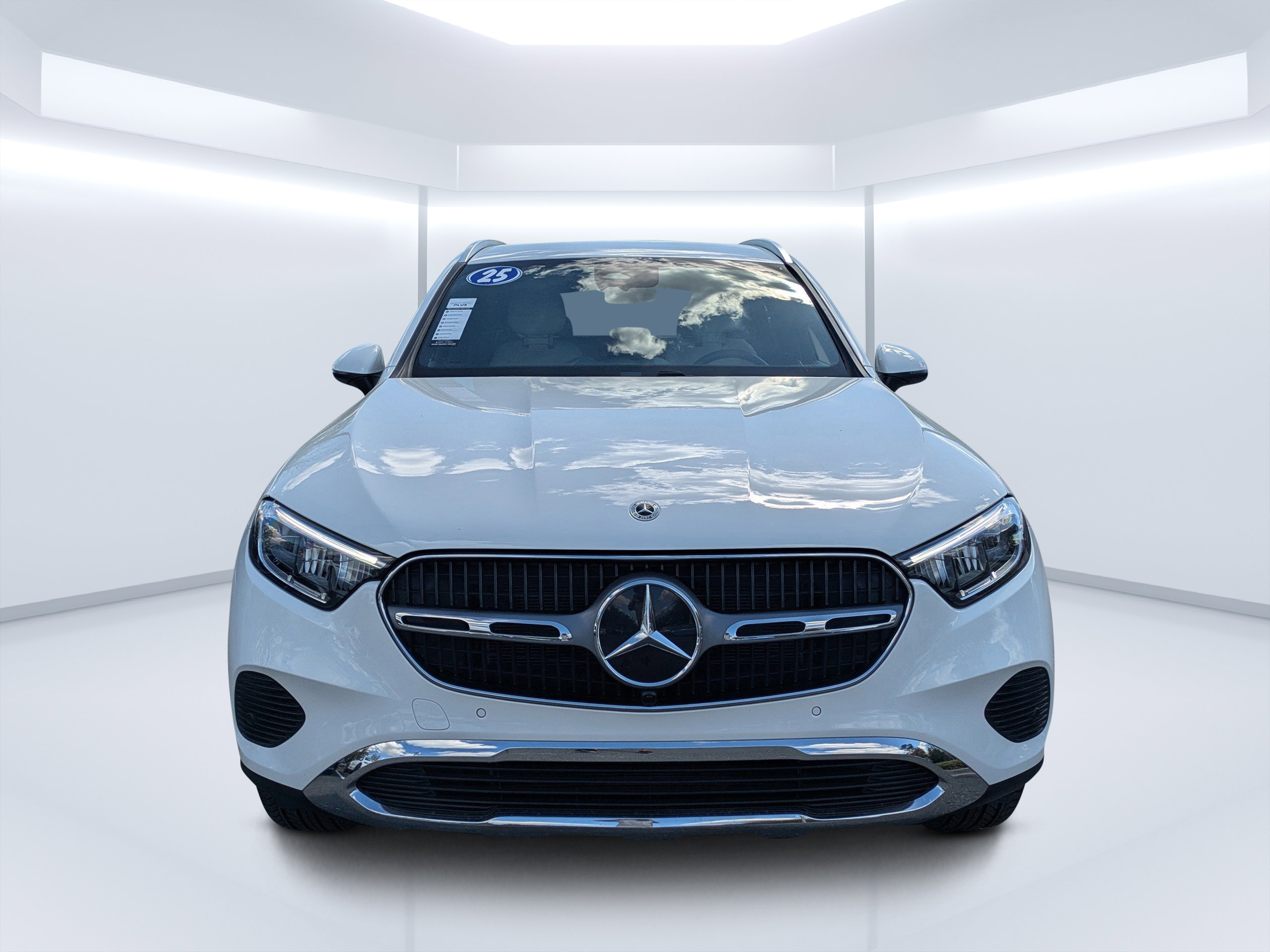 Certified 2025 Mercedes-Benz GLC 300 image 8