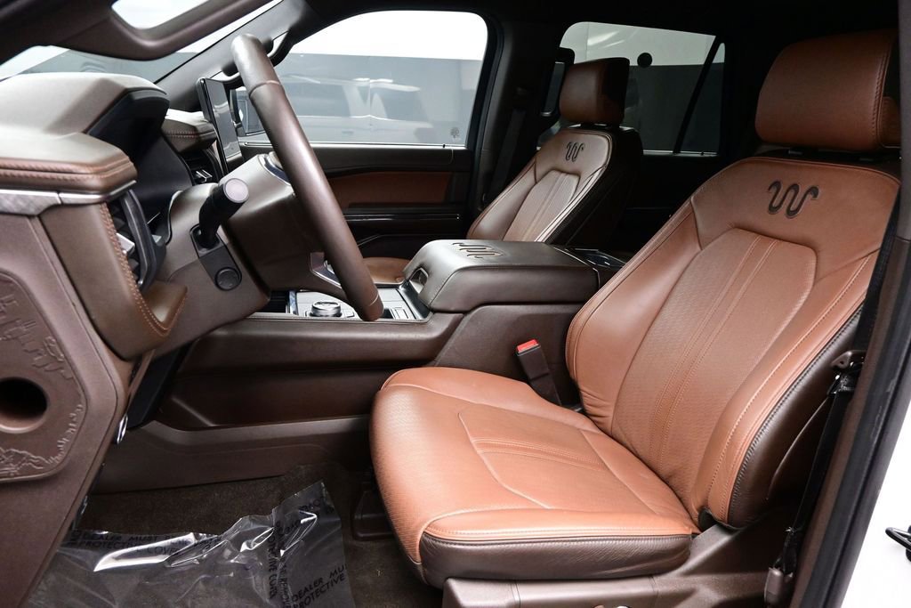 Used 2024 Ford Expedition King Ranch RWD image 9