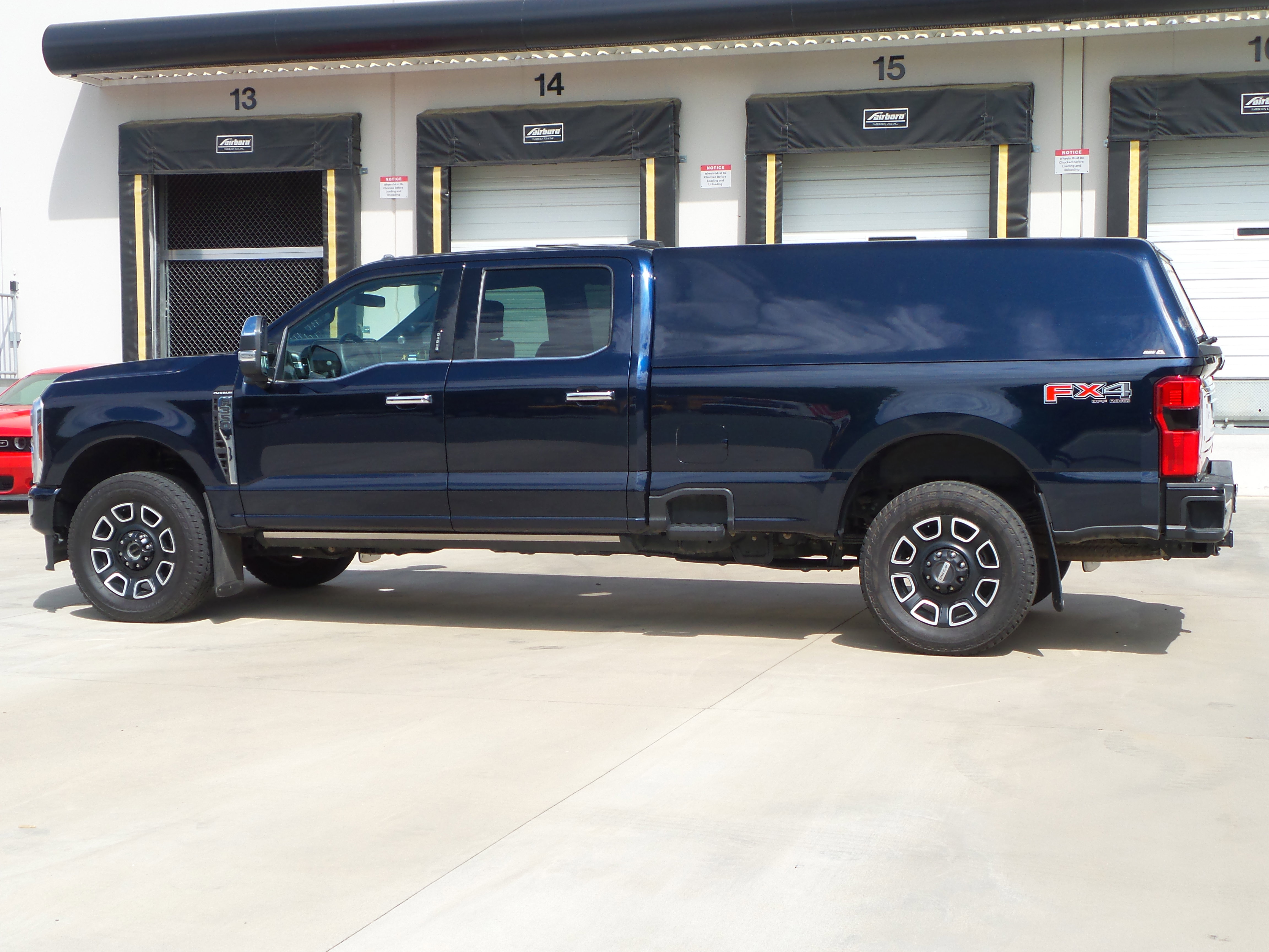 Used 2024 Ford F350 Platinum w/ FX4 Off-Road Package image 4