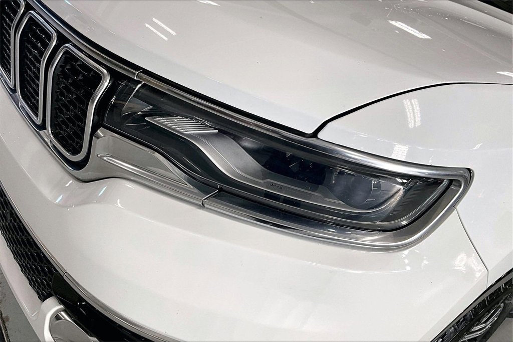 Used 2024 Jeep Wagoneer L Series II w/ Flexible Seating Group image 28