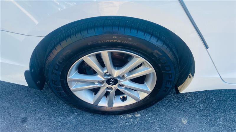 Used 2015 Hyundai Sonata SE image 35