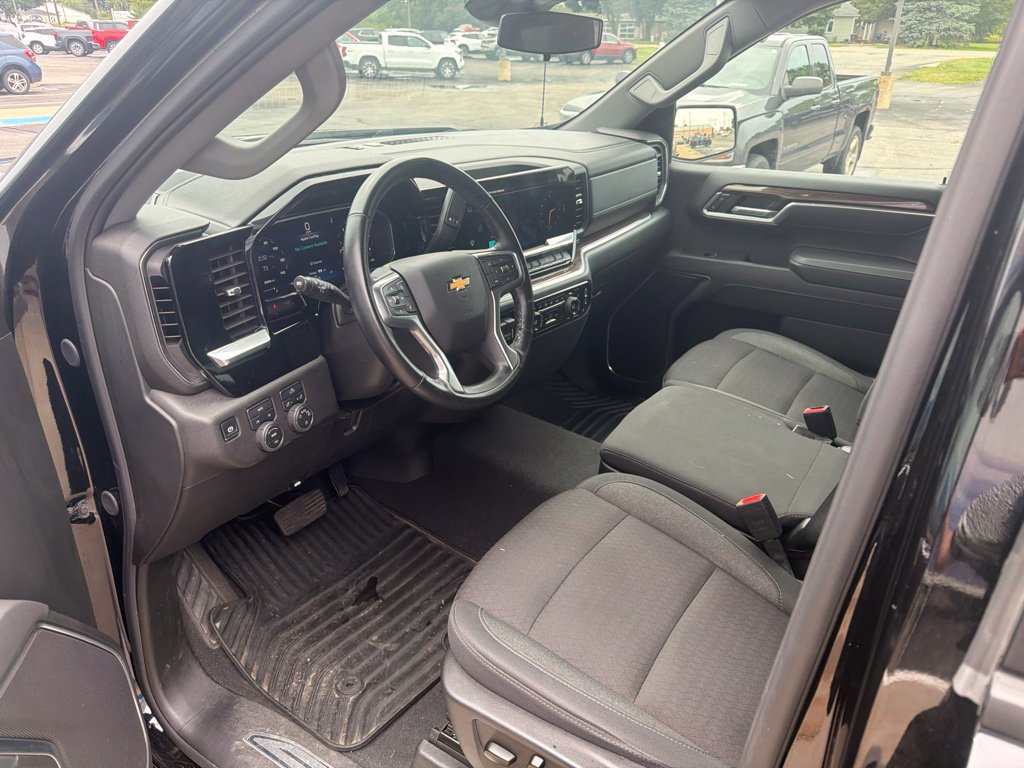 Certified 2026 Chevrolet Silverado 1500 LT AWD/4WD image 10