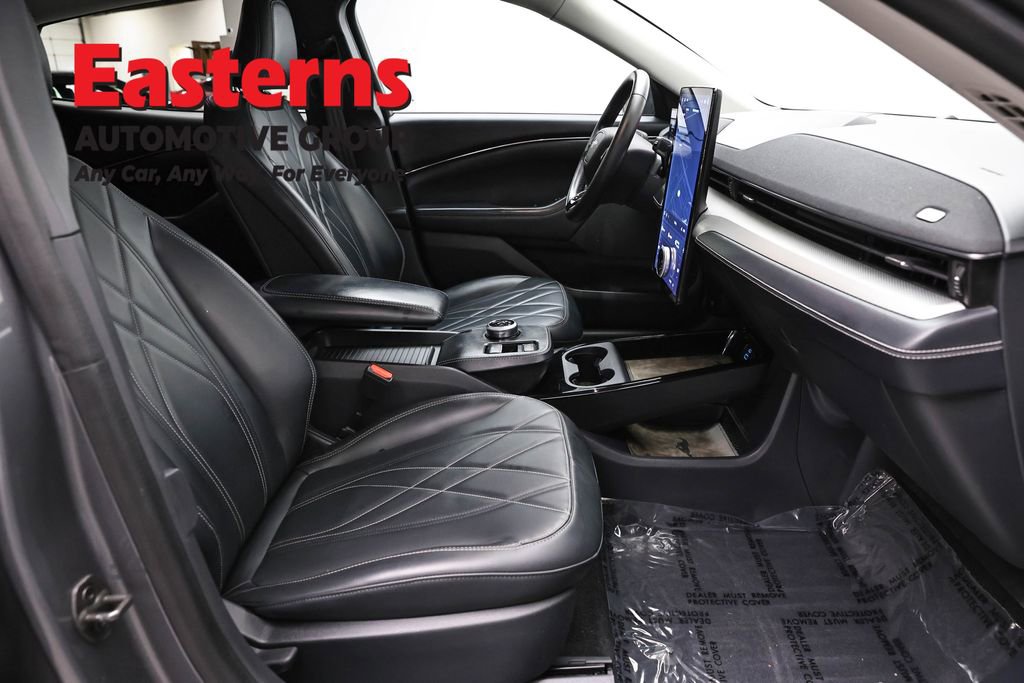 Used 2021 Ford Mustang Mach-E Select image 23