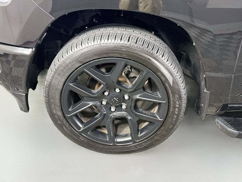 Used 2024 RAM 1500 Laramie AWD/4WD image 38