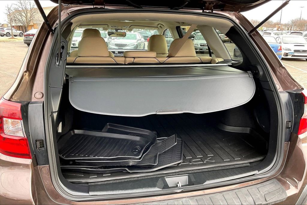 Used 2019 Subaru Outback 2.5i Limited w/ Popular Package #2 image 31