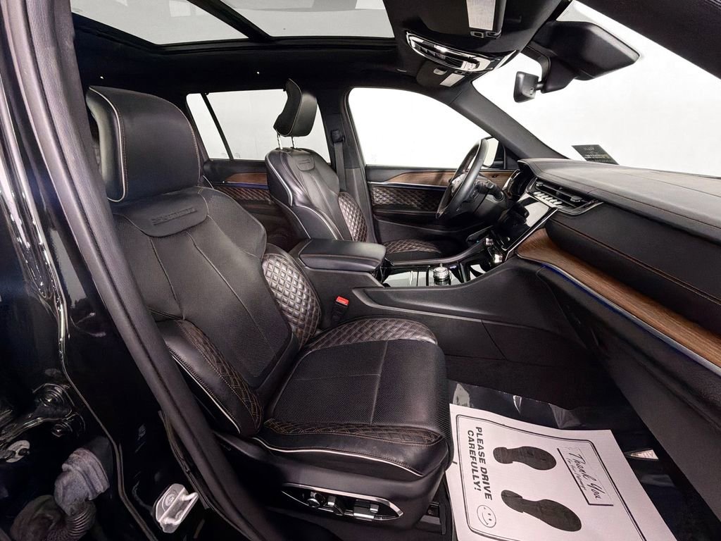 Used 2021 Jeep Grand Cherokee L Summit w/ Luxury Tech Group V image 31