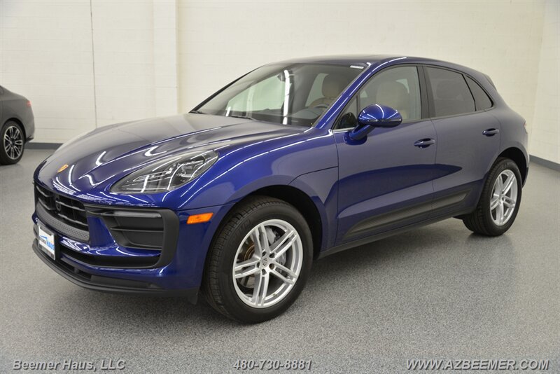 Used 2023 Porsche Macan AWD/4WD image 2