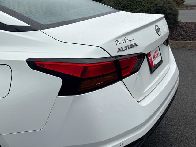 Used 2023 Nissan Altima 2.5 SR image 12