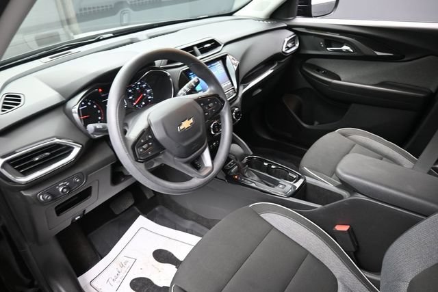 Used 2023 Chevrolet TrailBlazer LT w/ Convenience Package AWD/4WD image 18