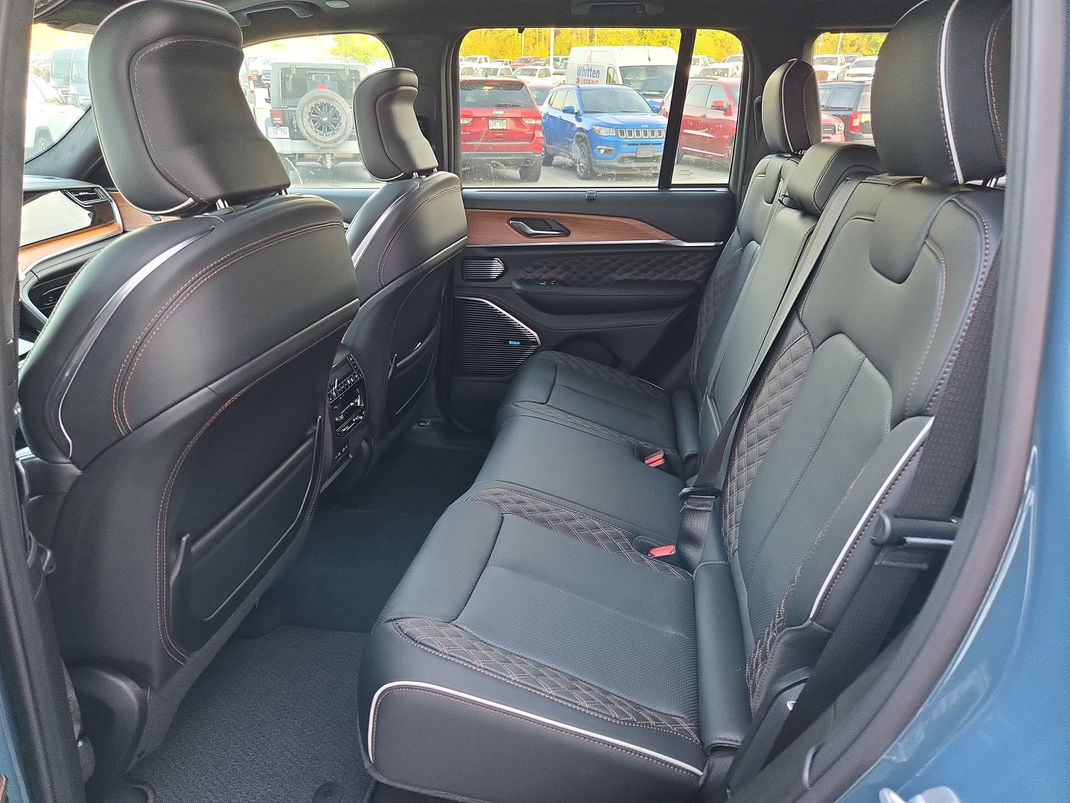 New 2027 Jeep Grand Cherokee Summit w/ MOPAR Finishing Package AWD/4WD image 31