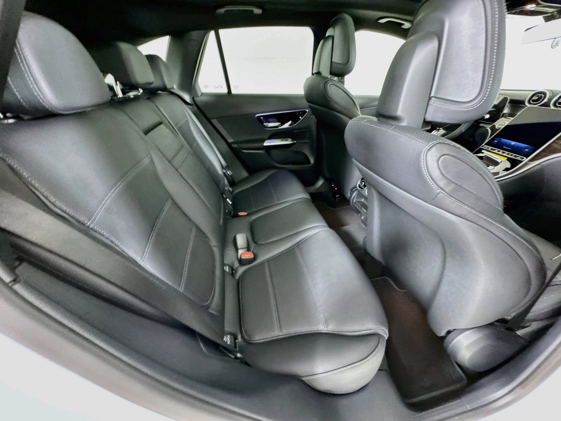New 2027 Mercedes-Benz GLC 300 image 29