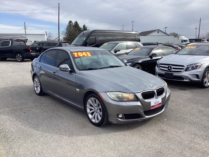 Used 2011 BMW 328i xDrive Sedan image 2