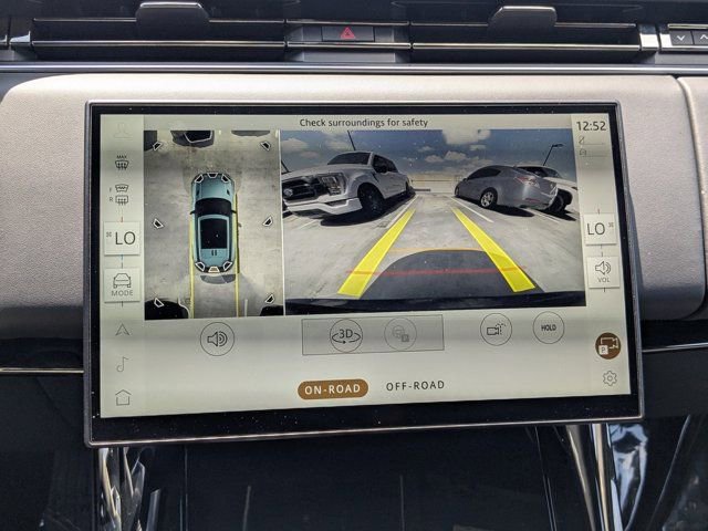 Used 2025 Land Rover Range Rover Sport SE image 23