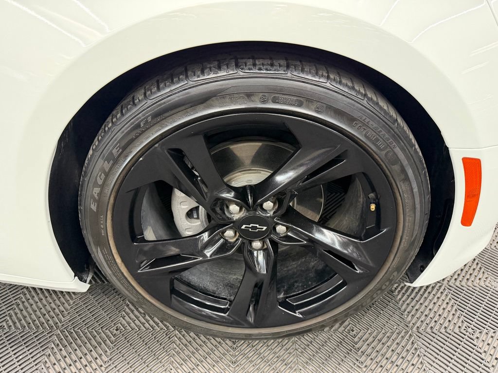 Used 2022 Chevrolet Camaro LT w/ RS Package RWD image 18
