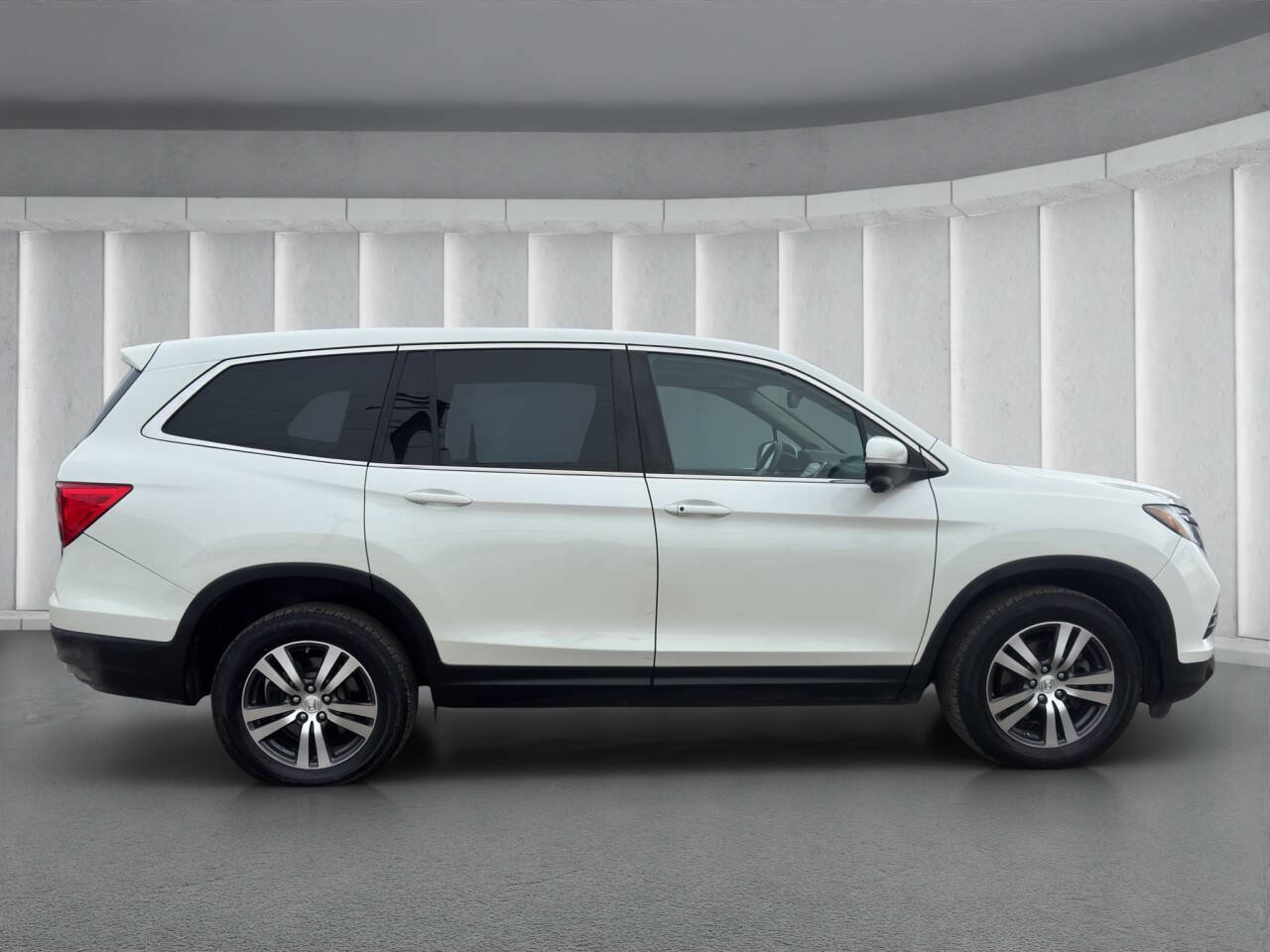Used 2017 Honda Pilot EX-L image 6