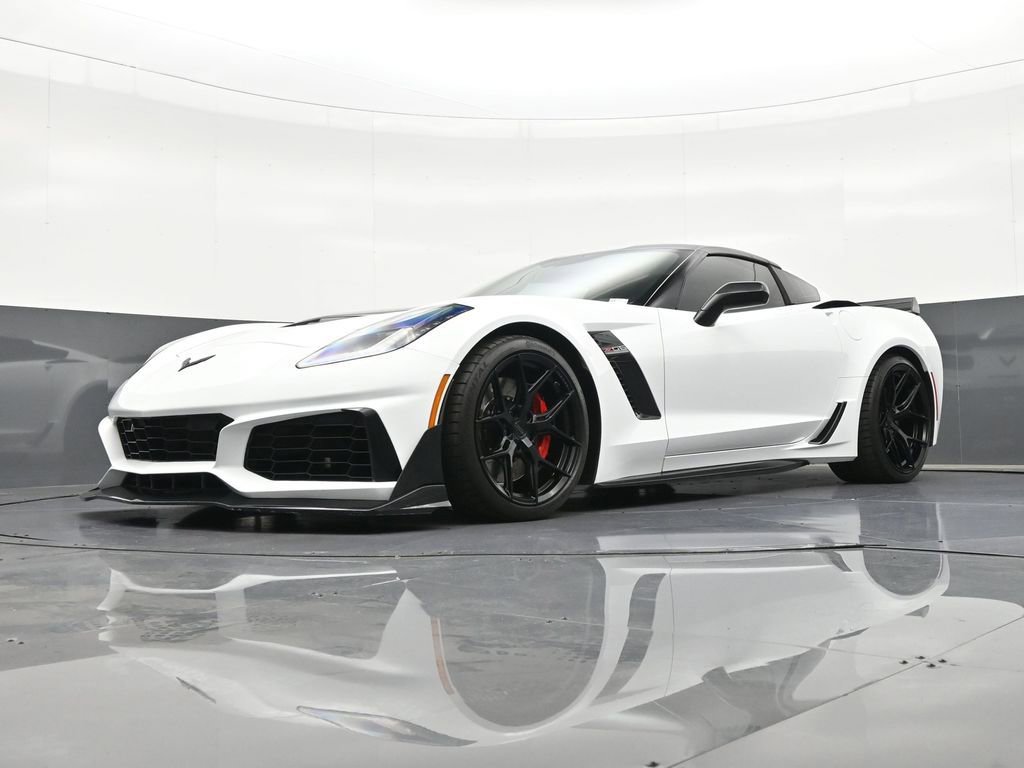Used 2019 Chevrolet Corvette Z06 image 23