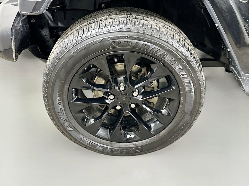 Used 2022 Jeep Wrangler Unlimited Sahara image 8