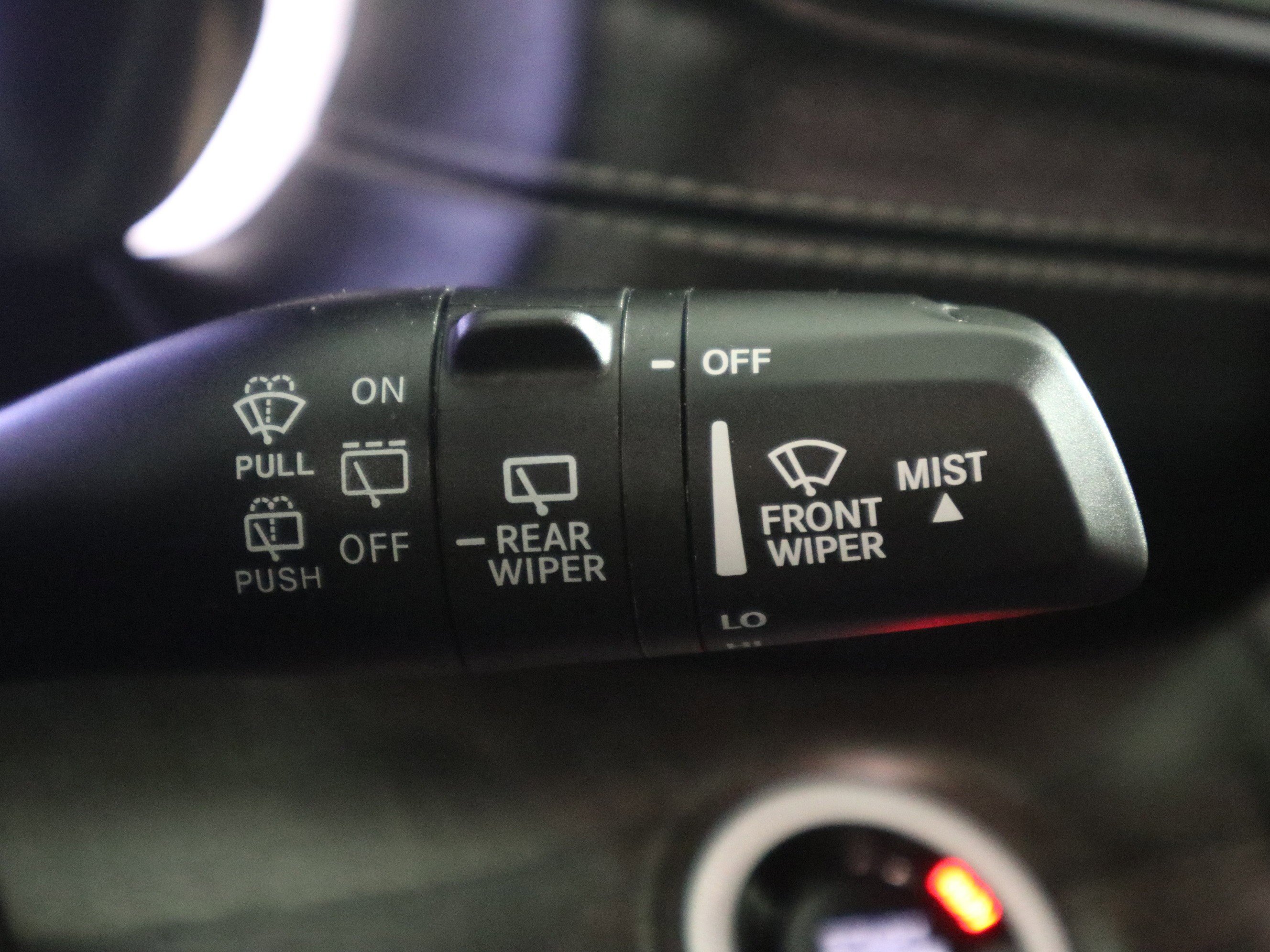 Used 2025 Jeep Grand Cherokee L Limited w/ Trailer Tow Package image 33